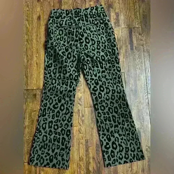 DEREK LAM 10 CROSBY Animal Print Flare Crop Pant in Green - Picture 10 of 11